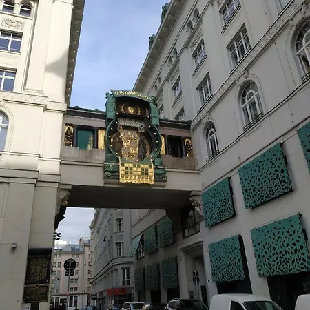 Central Vienna Apartment With Unique 40M2 City Garden & Self Check In Exterior photo